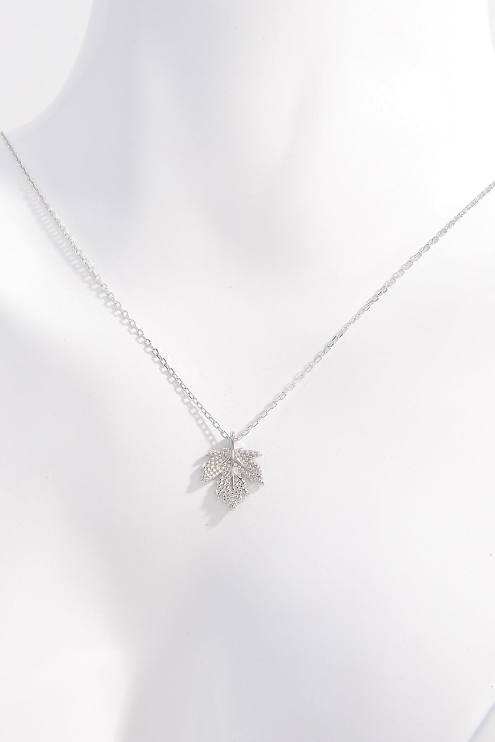 925 Sterling Silver Zircon Maple Leaf Necklace - Candle Divas