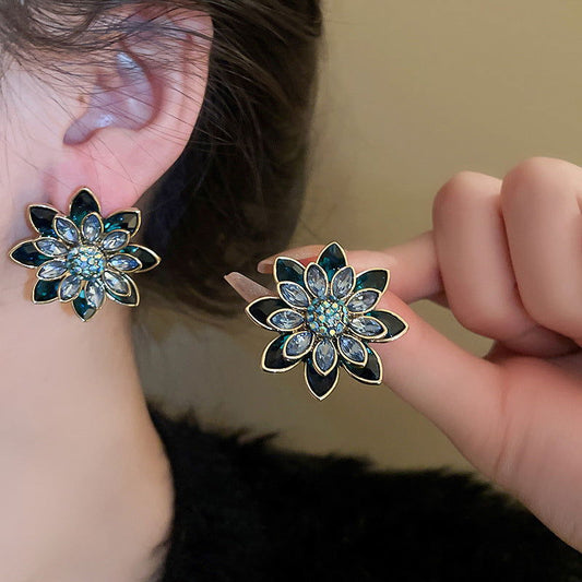 Alloy Rhinestone Flower Stud Earrings - Candle Divas